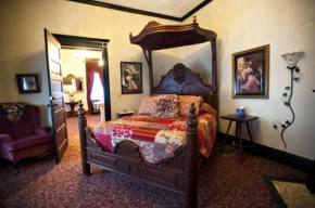 Гостиница Grand Victorian Inn  Парк Сити